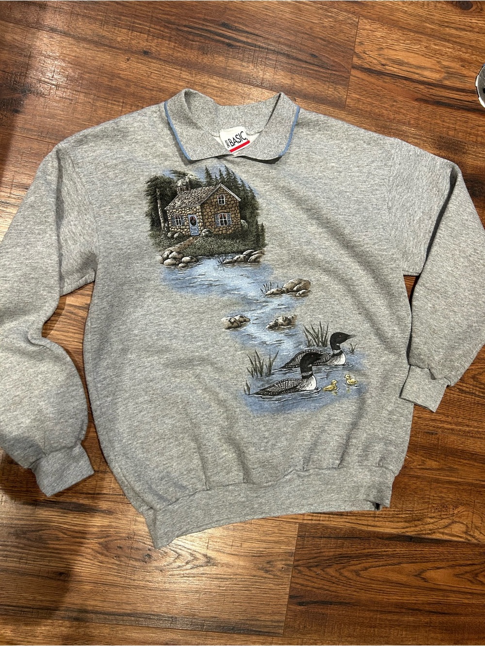 Vintage Loon Nature Outdoors Cabin Stream Collared Crewneck Pullover Sweatshirt